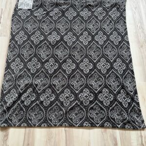 Sunbeam Black and Silver Maxi Blanket for Night Out